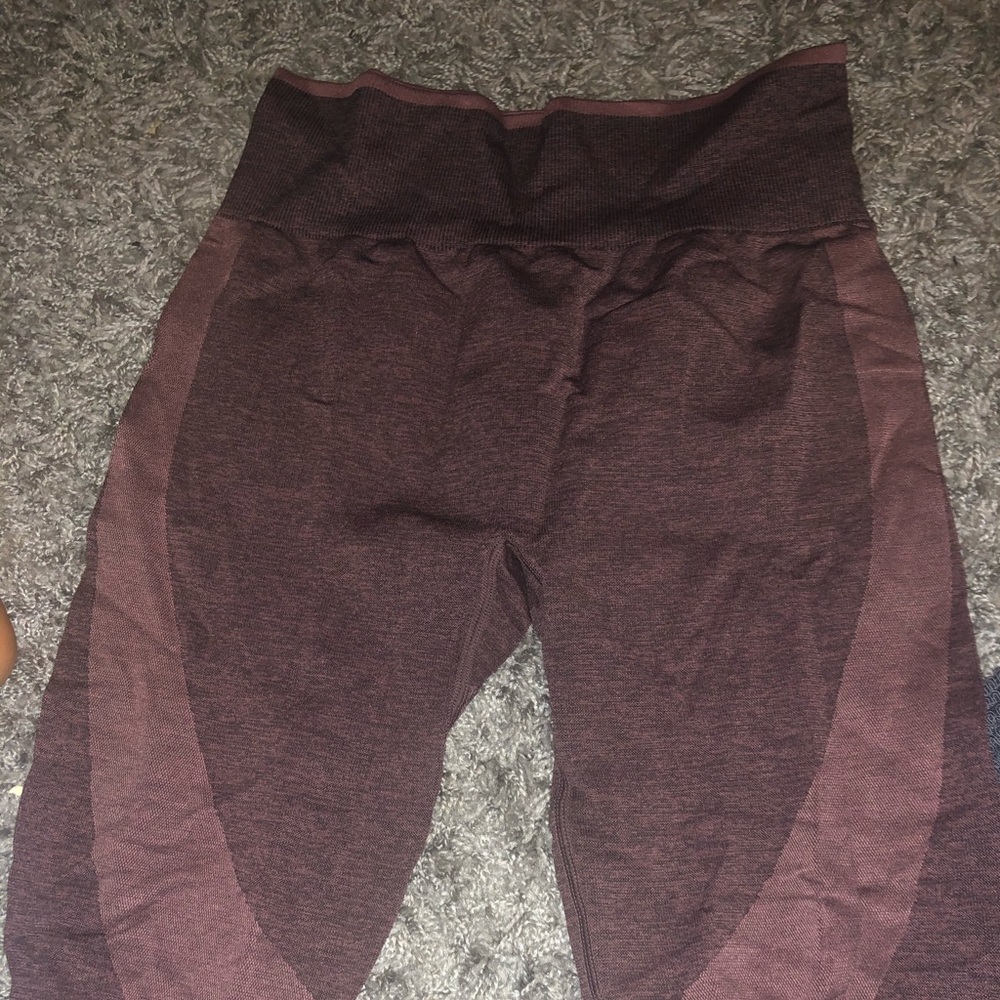 Pink contour leggings